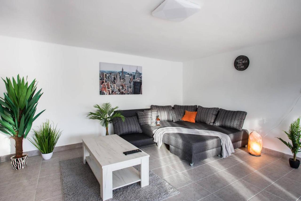 Csigahaz Apartman 페치 외부 사진